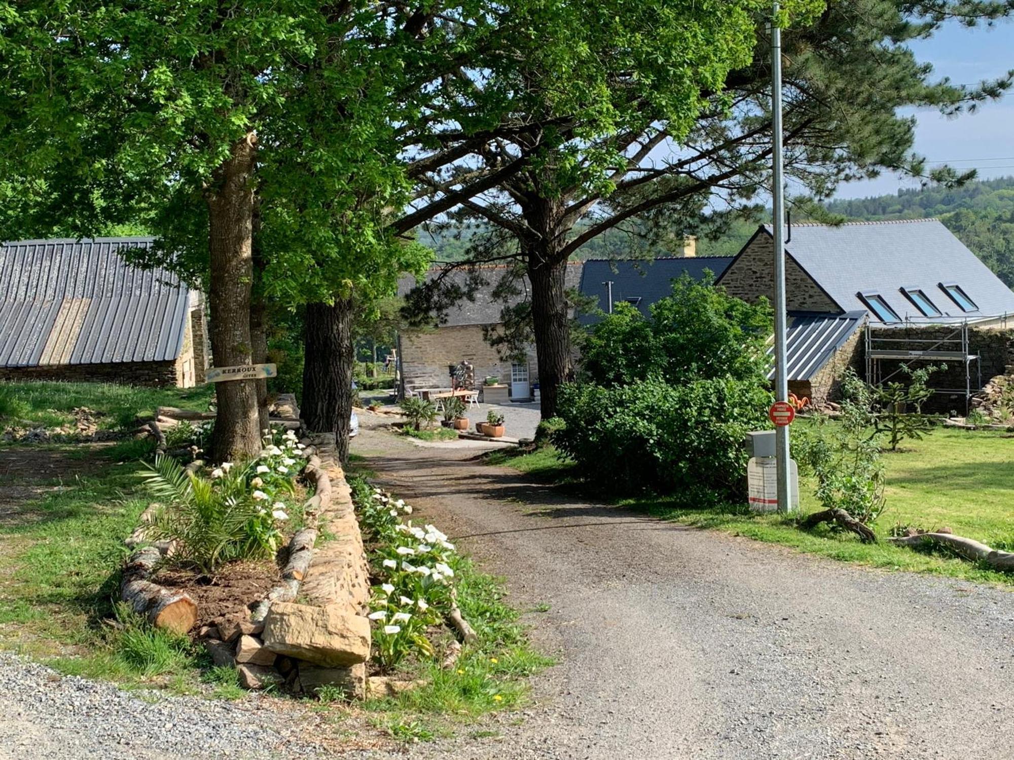 Kerrouz Hotell Bannalec Exteriör bild